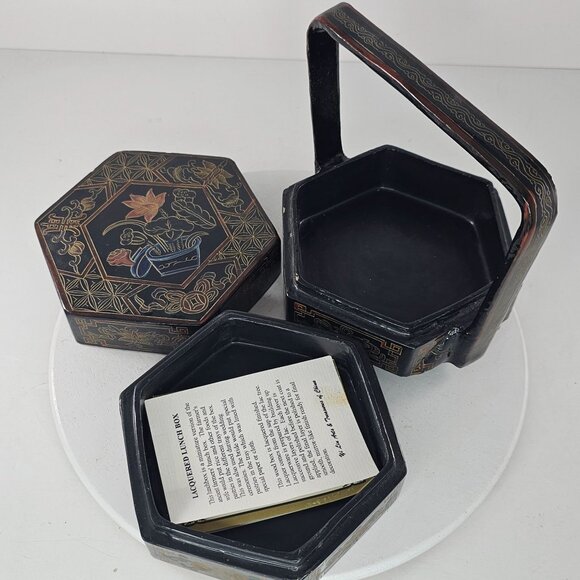 Vintage Lacquered Hexagonal Lunch Box Handle Intricate Gold Detailing Yi Lin Art - Picture 9 of 13